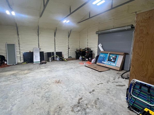 2203 Old Macon Rd, Montrose, GA 31065