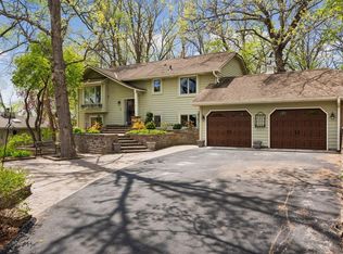 17730 Creek Ridge Pass, Minnetonka, MN 55345