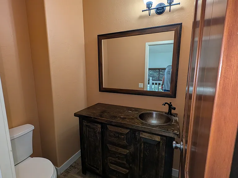 530 Evans Ct — Photo 14