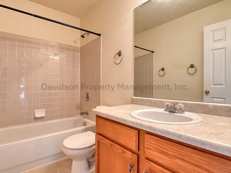 4173 Knollvale Dr — Photo 16