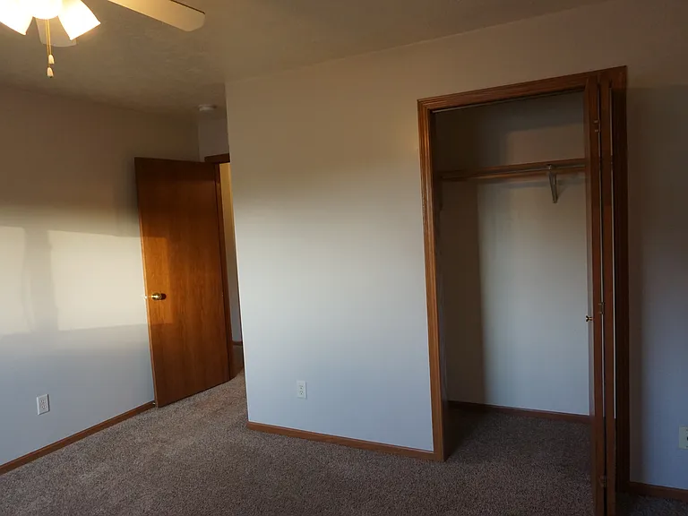 1400 E Rushmore Dr #2 — Photo 17