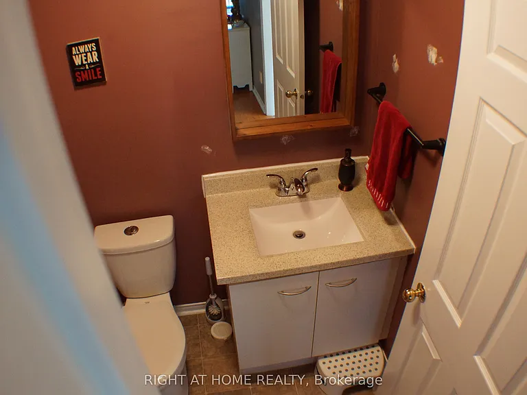 1140 Leewood Dr — Photo 17