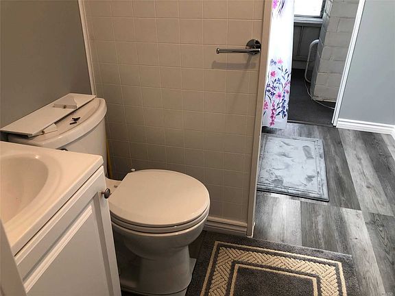 4th image of 43 Oakview Ave