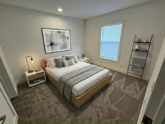 2 bed, 2.0 bath, 1056 sqft, $1,679 — Photo 4