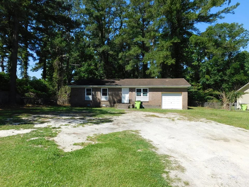 4004 Brandywine Dr
