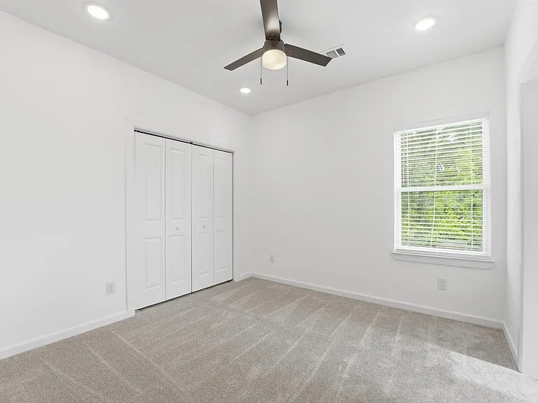 866 Rachel St #D — Photo 13