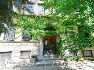 640 W Surf St #TWO, Chicago, IL 60657
