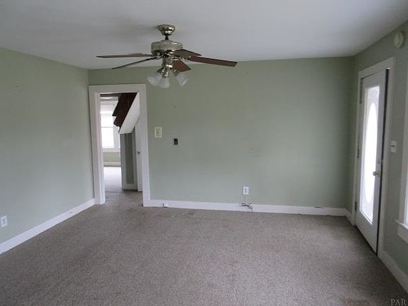 2nd image of 302 Rocky Ave