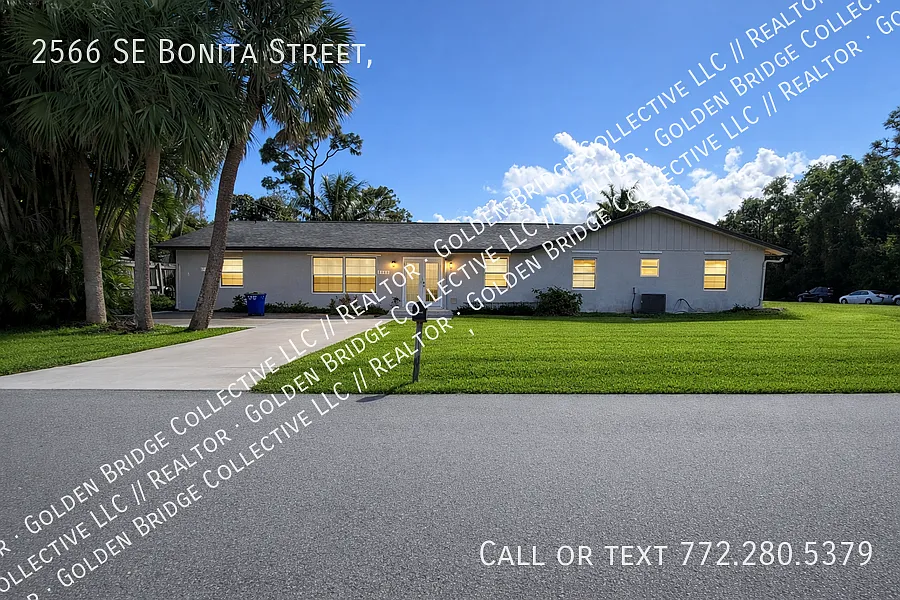 Building Photo - 2566 SE Bonita St
