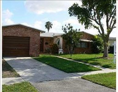 1st image of 6731 SW 10th St