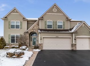 2753 Bauer Rd, North Aurora, IL 60542