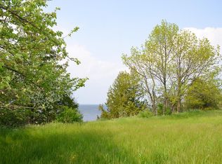 9474 Debroux Ct, Sturgeon Bay, WI 54235