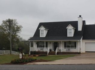 29 Summit Dr, Carnesville, GA 30521