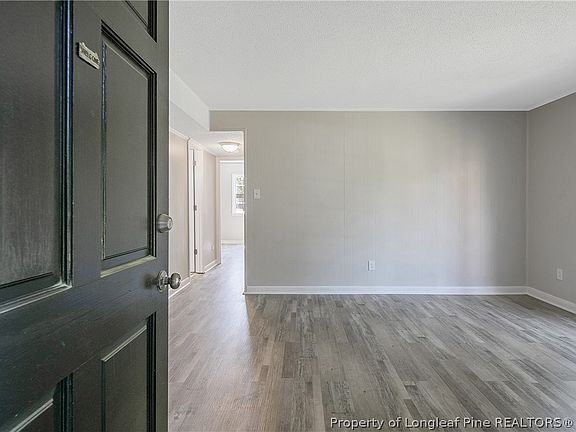 2nd image of 817 Ridge Rd