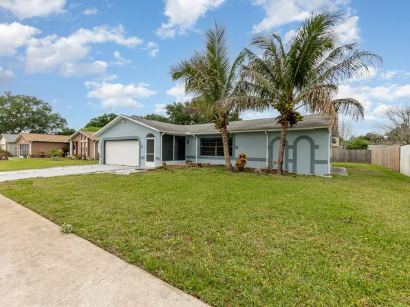 172 Cinnamon Lake Cir, Melbourne, FL 32901