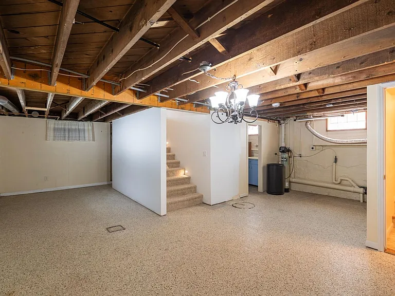 2406 Wood St — Photo 23