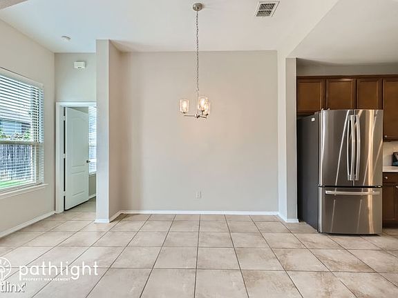 5th image of 9417 Caliente Dr