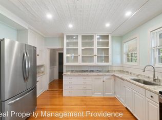 30 Brown St APT 1R, Pawtucket, RI 02860