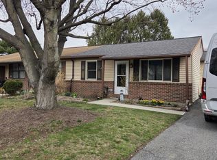 17 Turnbridge Dr, Lancaster, PA