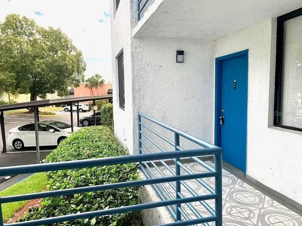 2424 W Tampa Bay Blvd #101L, Tampa, FL 33607