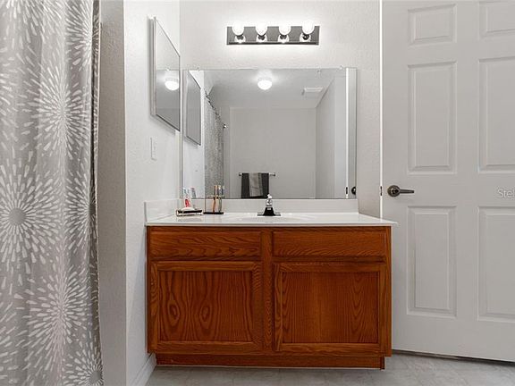 5th image of 2622 Lodi Cir APT 104