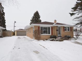 1914 22nd St, Kenosha, WI 53140