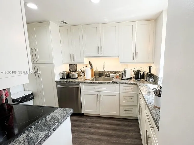2451 Brickell Ave #12B — Photo 8