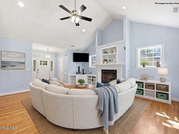 5th image of 1013 Barkentine Drive