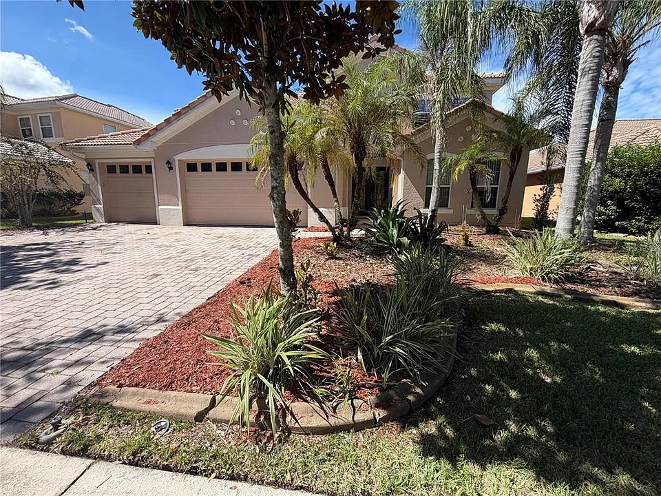 3811 Eagle Isle Cir