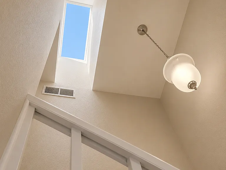 312 Southridge Pl — Photo 9