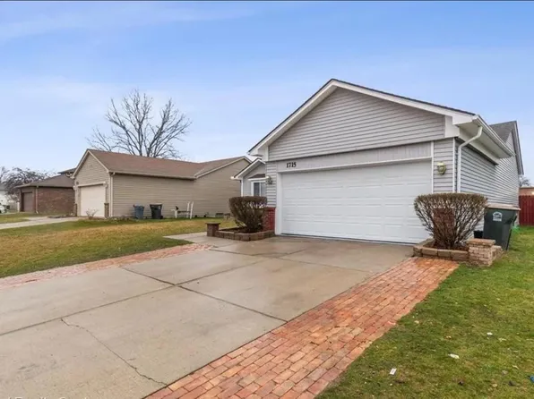 1715 Fern Ct, Canton, MI 48188
