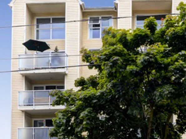 2250 NW 58th St #1-101, Seattle, WA 98107