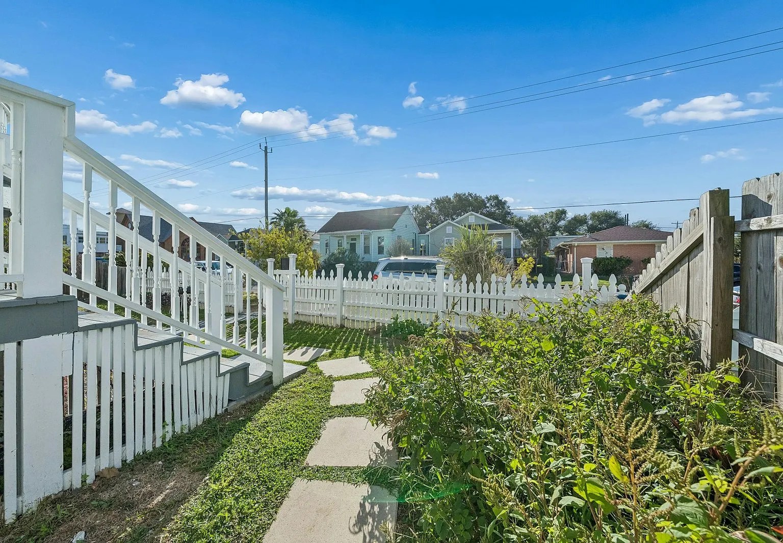 1322 Avenue L, Unit 4 — Photo 3