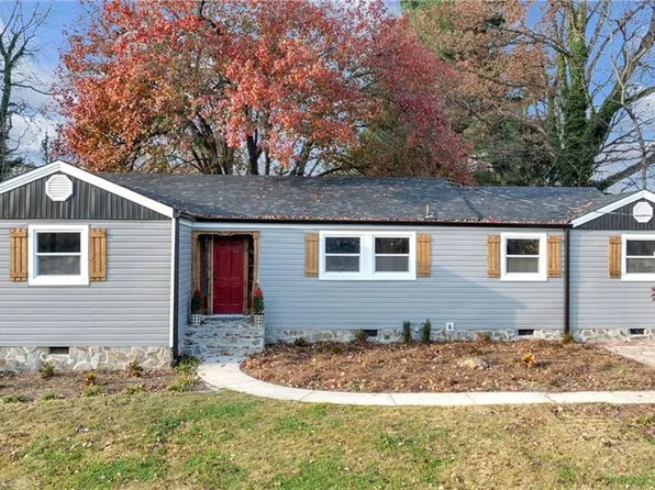 1110 Rosemont Dr, Reidsville, NC 27320