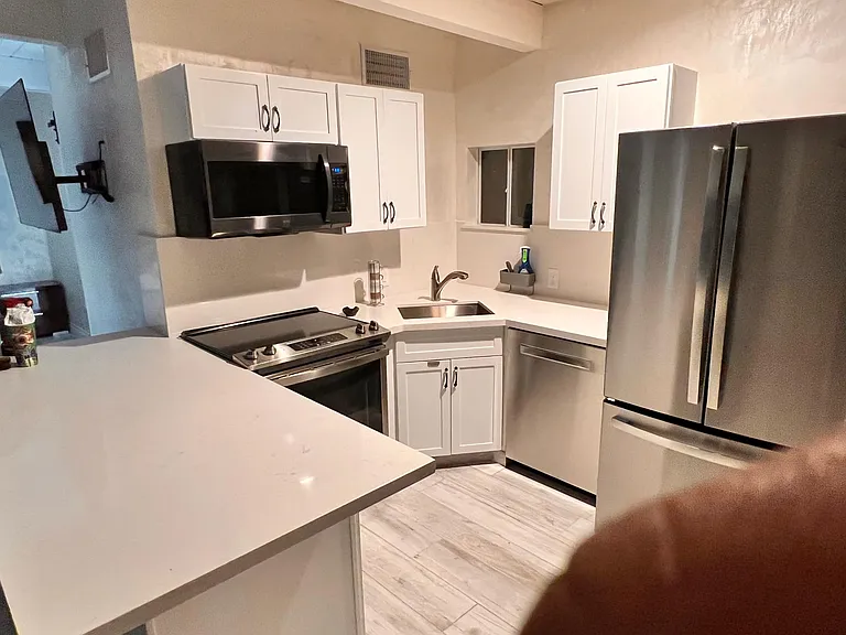6900 N Highlands Dr — Photo 10