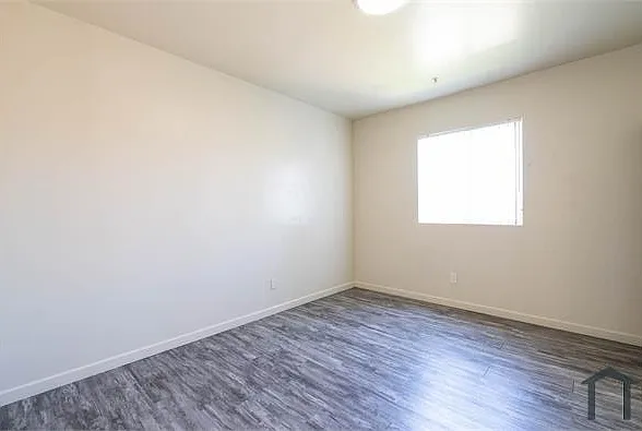130 S Soto St — Photo 30