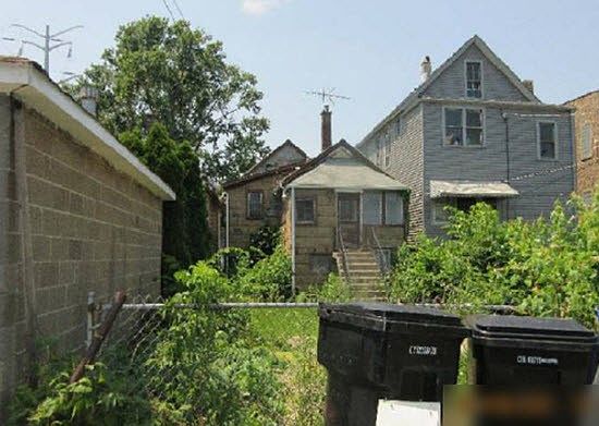 4th image of 9807 S Avenue M