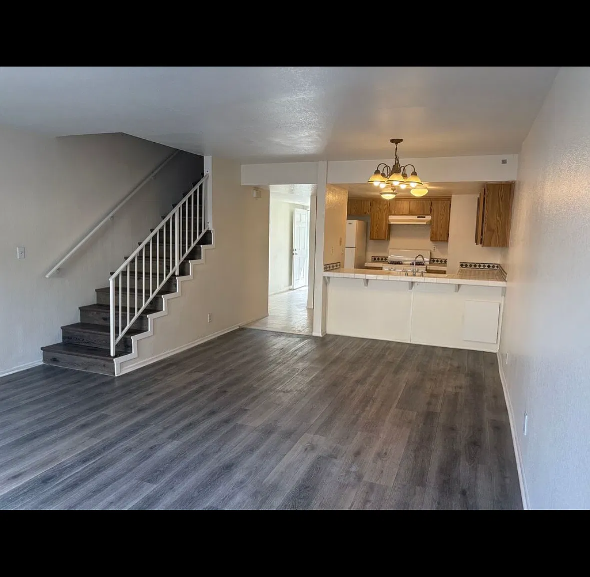 2 bed, 1100 sqft, $2,950 — Photo 2