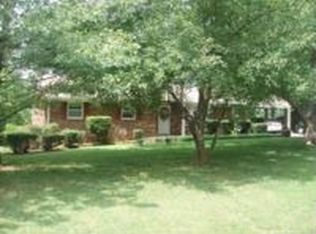 6400 Bannockburn Rd, Rural Hall, NC 27045