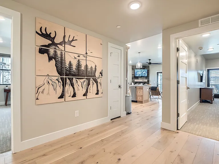 1169 W Helling Cir #101 — Photo 2