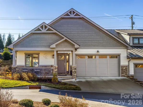 211 Sports Village Dr, Hendersonville, NC 28739