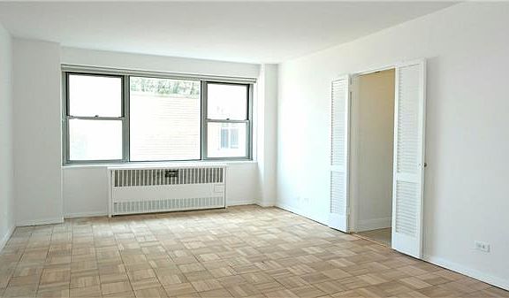 3rd image of 525 E 86th St APT 17E