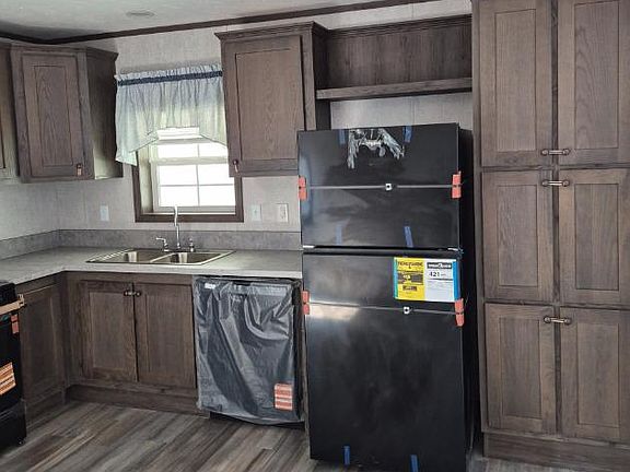 5th image of 209 Aspen Cir