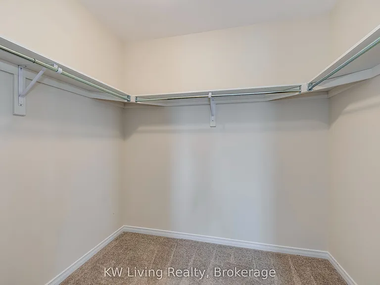 17 Allcroft Ct #UPPER — Photo 15