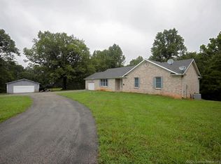 707 Pfister Rd, Otisco, IN 47163