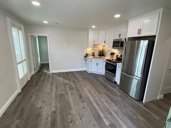 3rd image of 113 Otis St #2