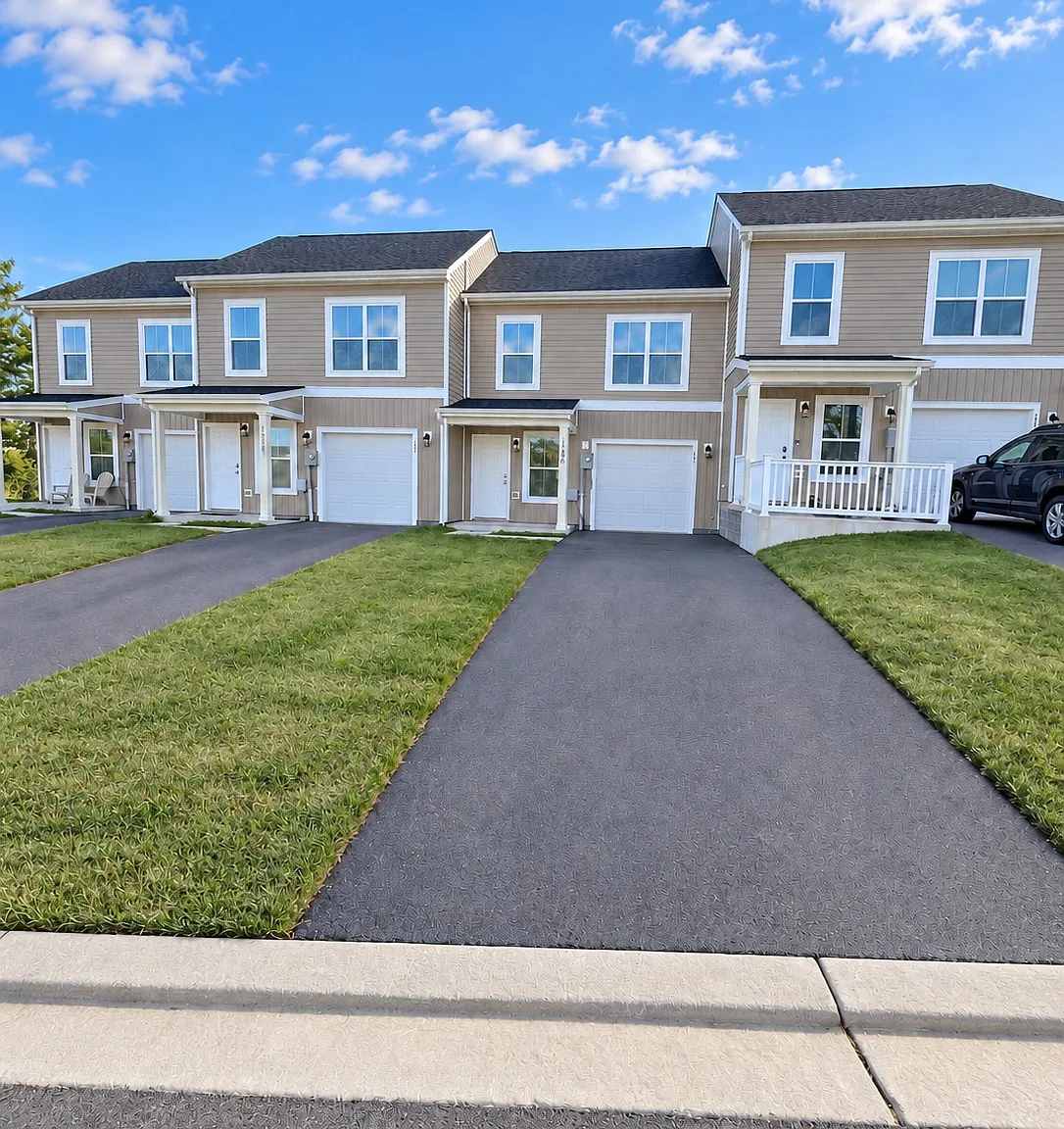 3 bed, 2.5 bath, 1544 sqft, $1,850 — Photo 2