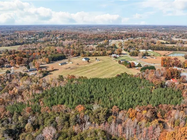 1434 Bethel Methodist Ch Rd, Burlington, NC 27217