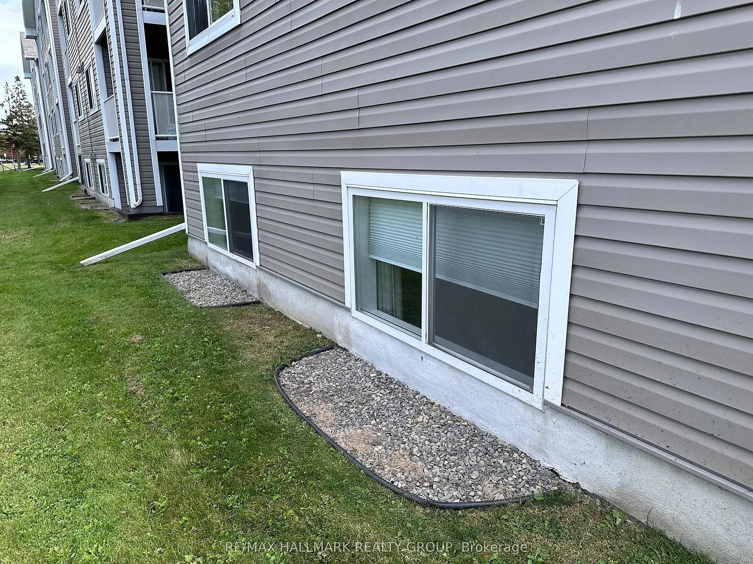 2 bed, $2,000 — Photo 2