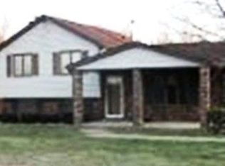 425 Anderson Hozak Rd, Clinton, PA 15026